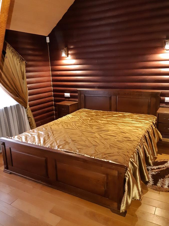 Knyazhyi Dvir Apartment Strigalnya Luaran gambar
