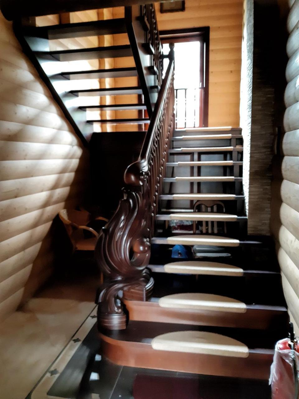 Knyazhyi Dvir Apartment Strigalnya Luaran gambar