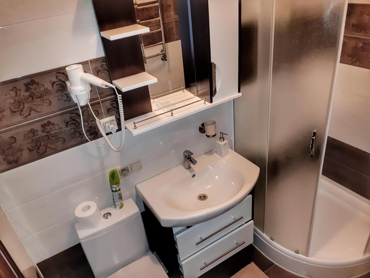 Knyazhyi Dvir Apartment Strigalnya Luaran gambar